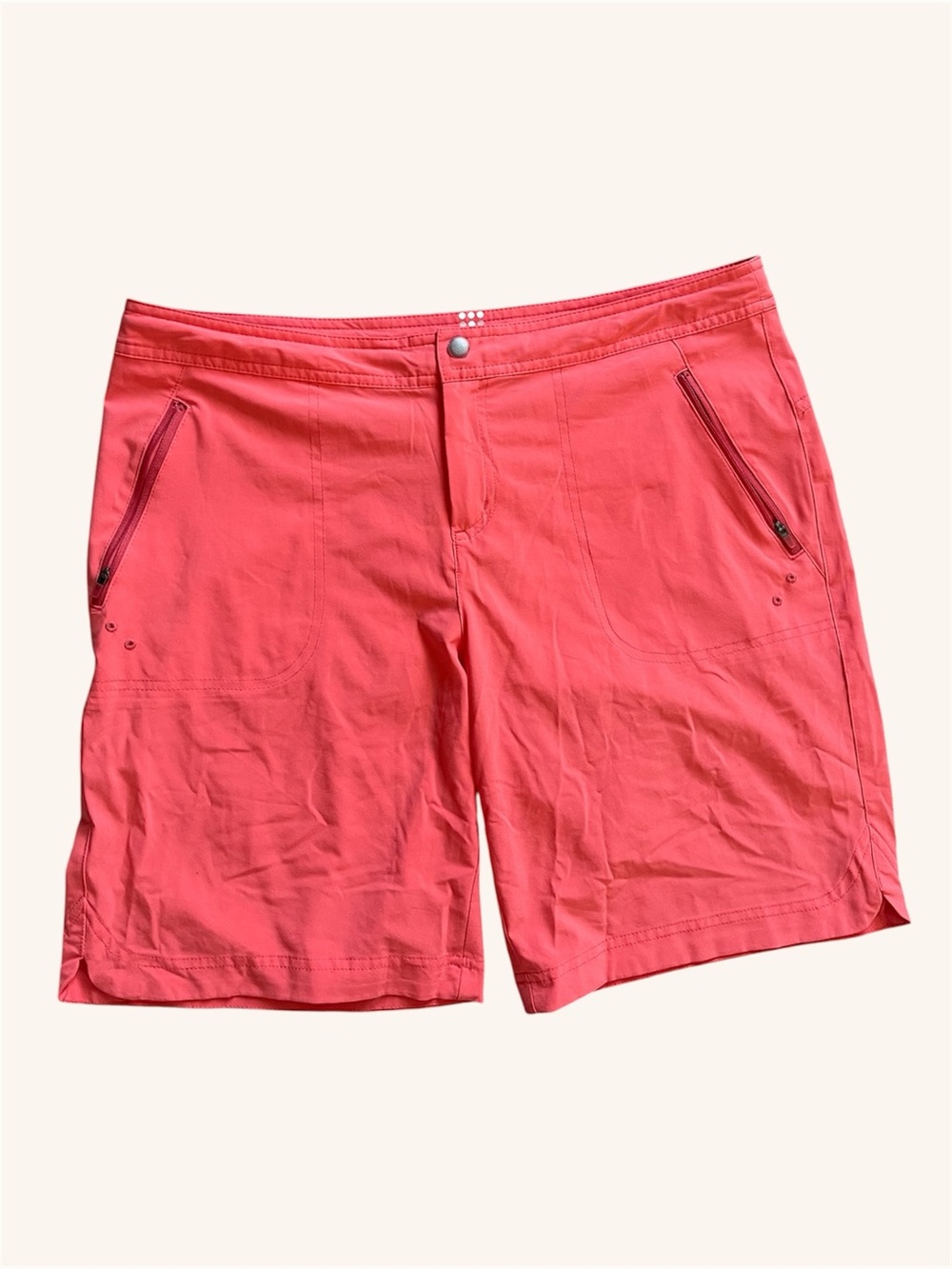 Title Nine | 9” Rogue Shorts Outdoors